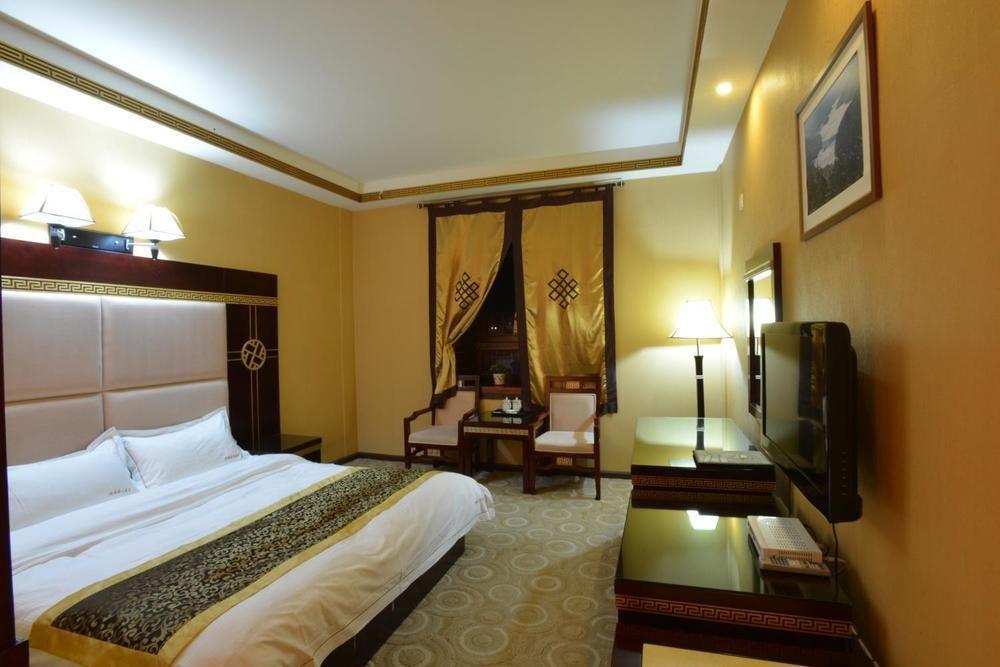 Lanting Yipin Hotel Shangri-La Exterior photo